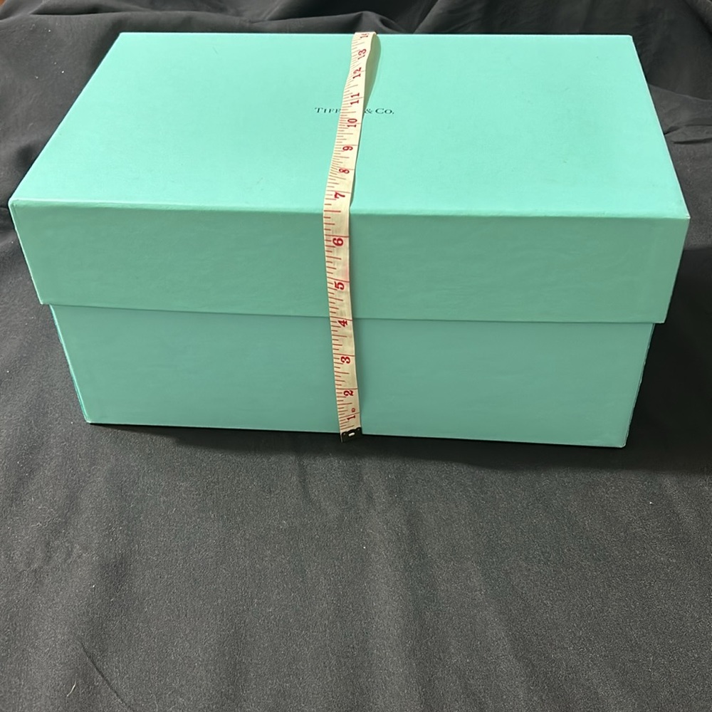 Tiffany Box - Picture 3 of 7